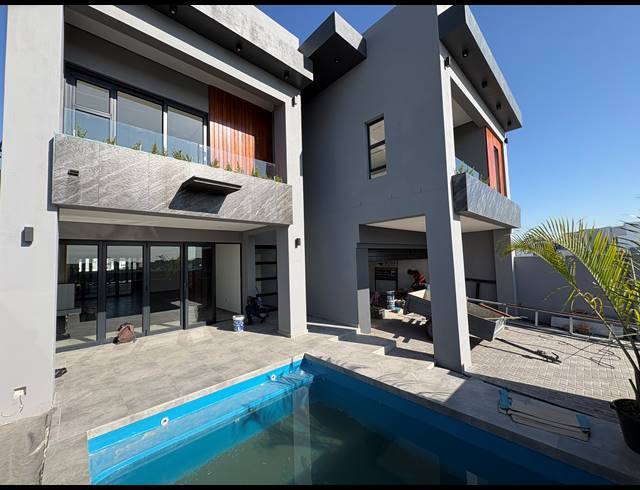 5 BEDROOM HOUSE FOR SALE IN SANDOWN